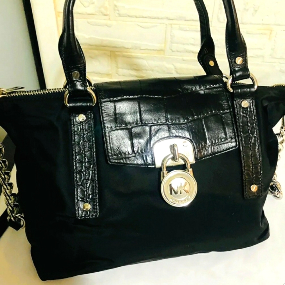 👜 Michael Kors Purse Black Hamilton Croc Embossed Silver Logo Lock Chain 👜